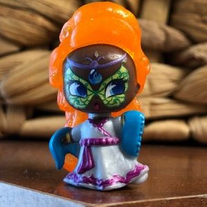 Meet your Posher, Karen